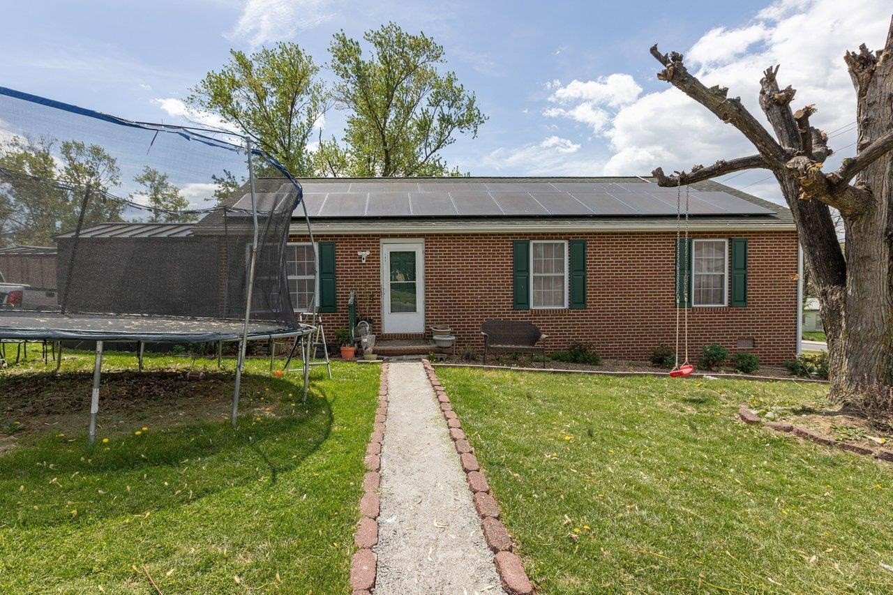 Single Family 3BR 2BA - 195 5TH ST, HARRISONBURG, VA