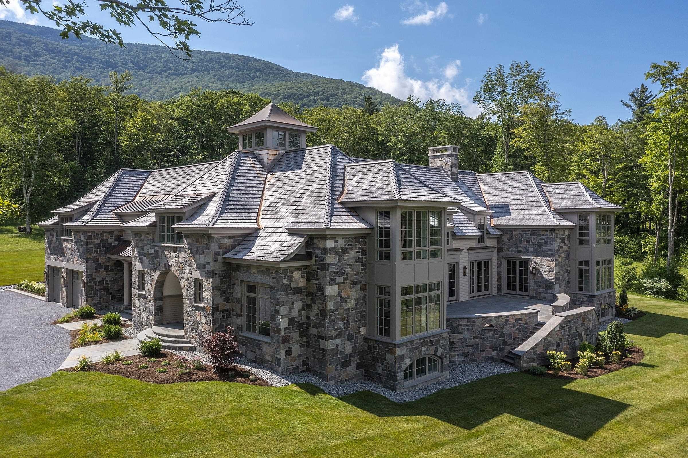 Single Family 6BR 9BA - 551 West Fields Road, Manchester, VT