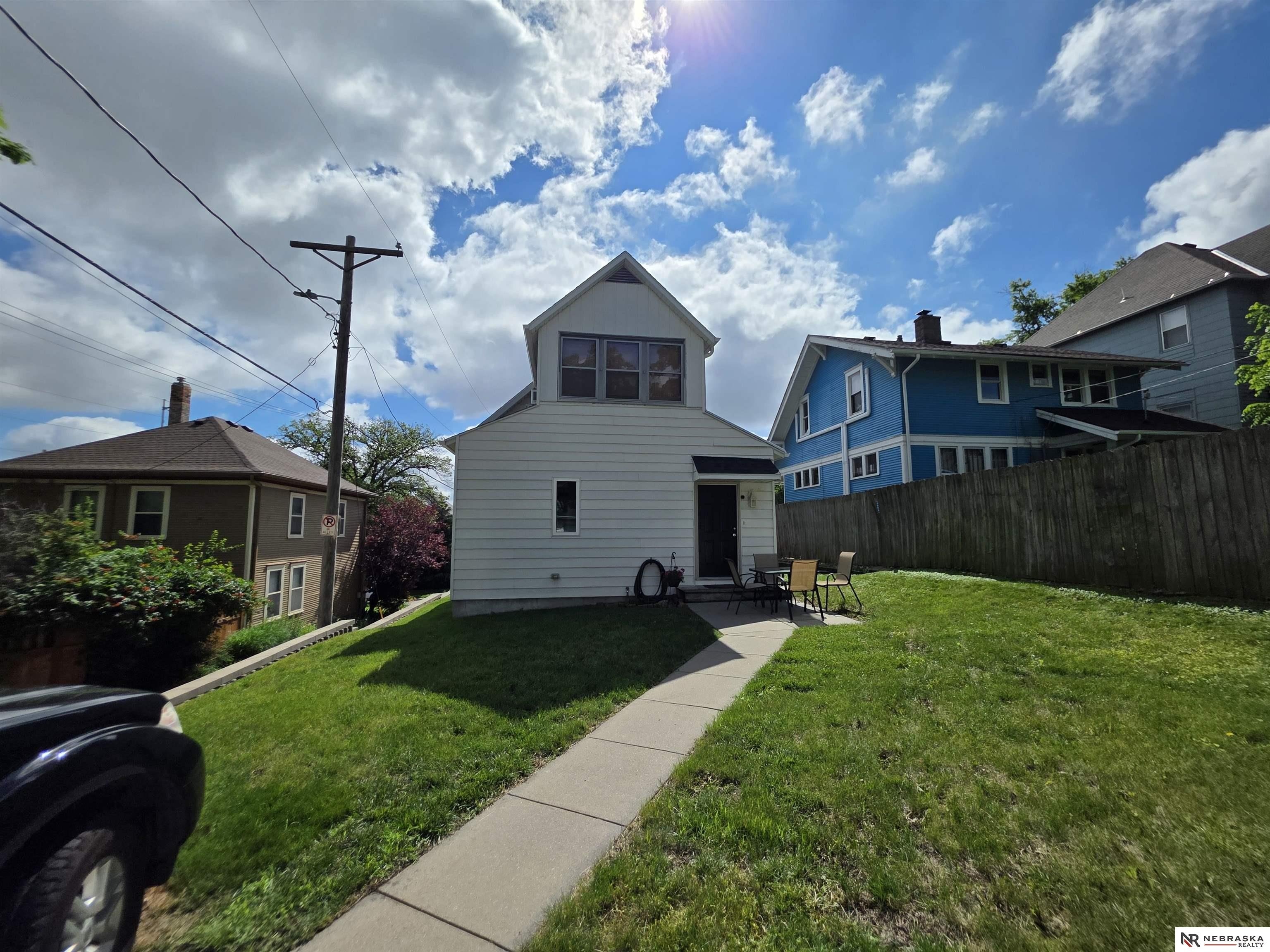 Single Family 3BR 2BA - 812 S 35Th Avenue, Omaha, NE