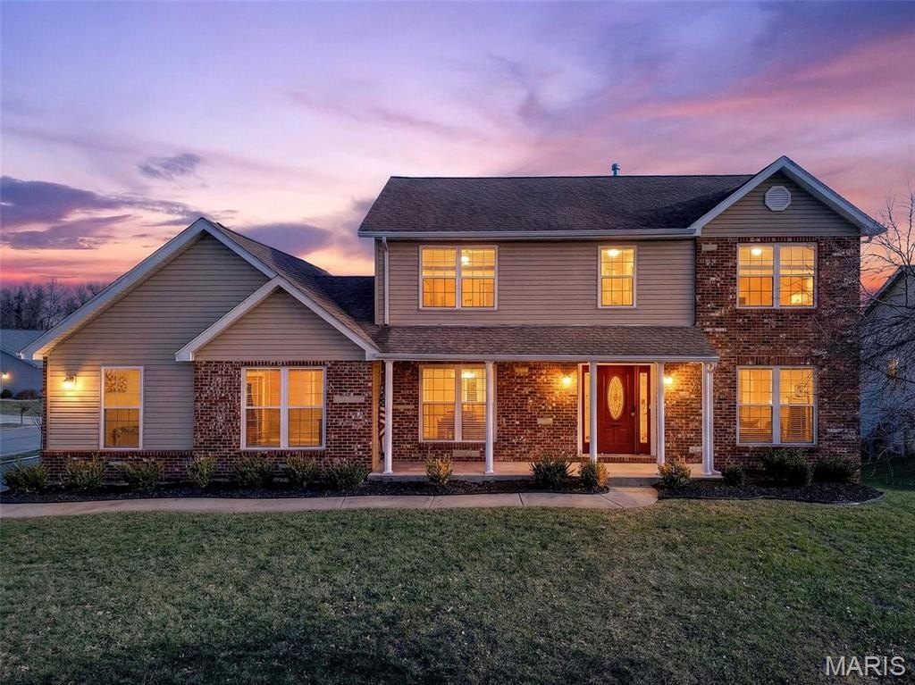 Single Family 4BR 4BA - 901 Silverlink Drive, O'Fallon, IL