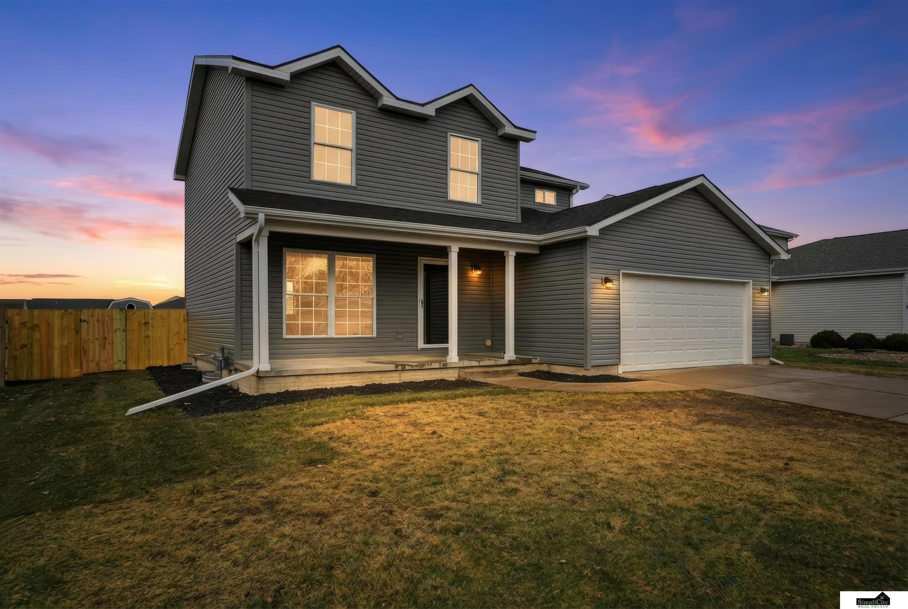 Single Family 3BR 3BA - 10831 N 136th Street, Waverly, NE
