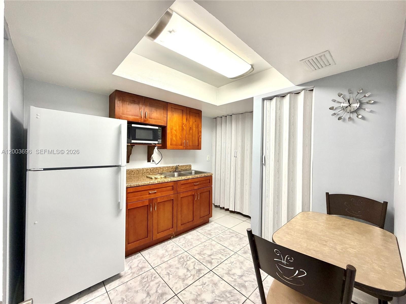 Single Family 3BR 4BA - 8155 W 9th Ct, Hialeah, FL