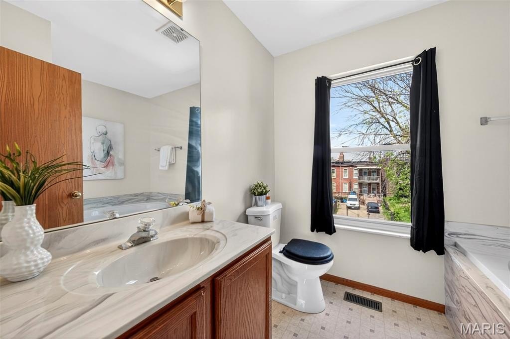 Single Family 3BR 3BA - 2813 Caroline Street, St Louis, MO