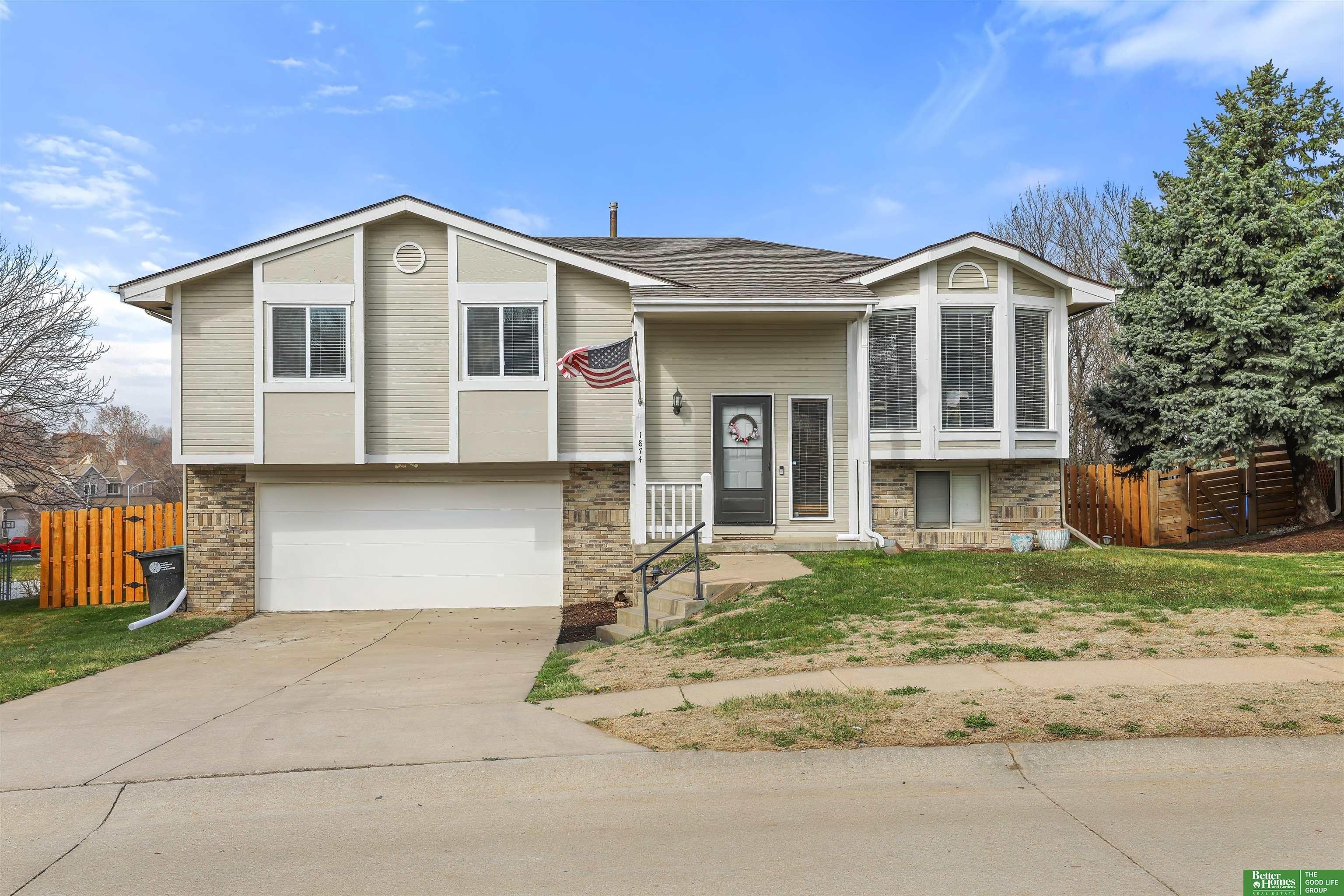 Single Family 3BR 2BA - 1874 N 153rd Plaza, Omaha, NE