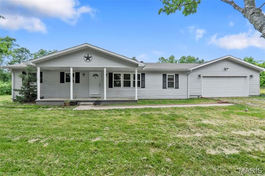 Single Family 4BR 2BA - 7283 State Highway N, Scott City, MO