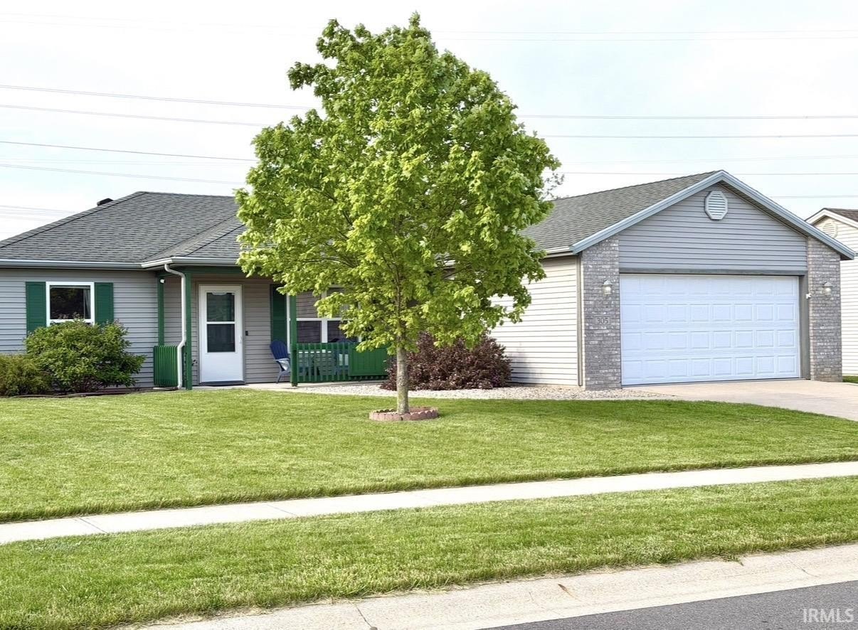 Single Family 3BR 2BA - 305 W Wind Trail, Avilla, IN