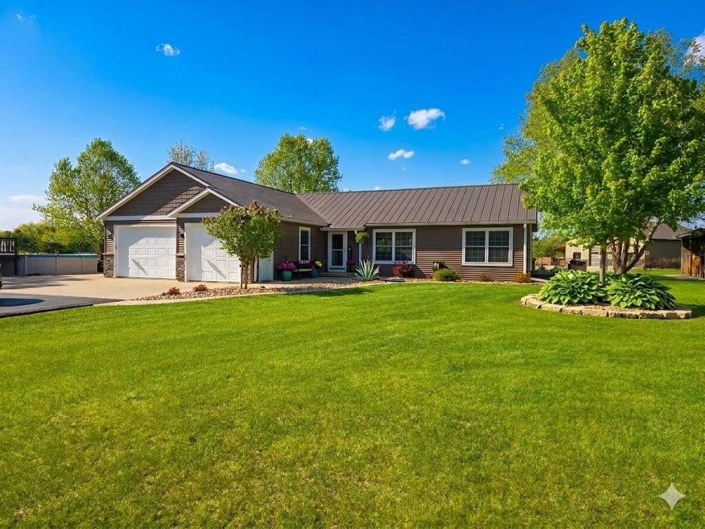Single Family 4BR 3BA - 911 Exchange Street, Blue River, WI