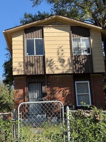 Single Family 3BR 2BA - 1219 Sullivan Avenue, St Louis, MO