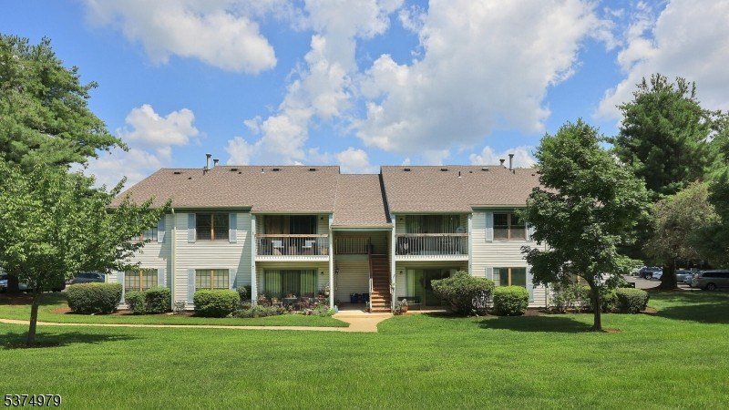 Condo 2BR 2BA - 44 Crabapple Ln, Franklin Twp., NJ
