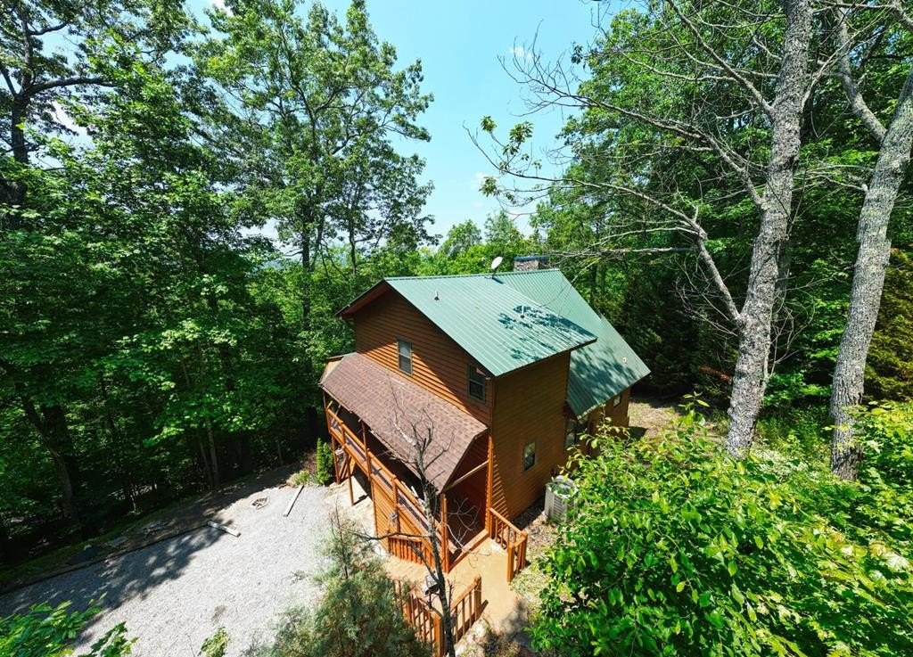 Single Family 3BR 4BA - 2529 Hunter Road, Hiawassee, GA