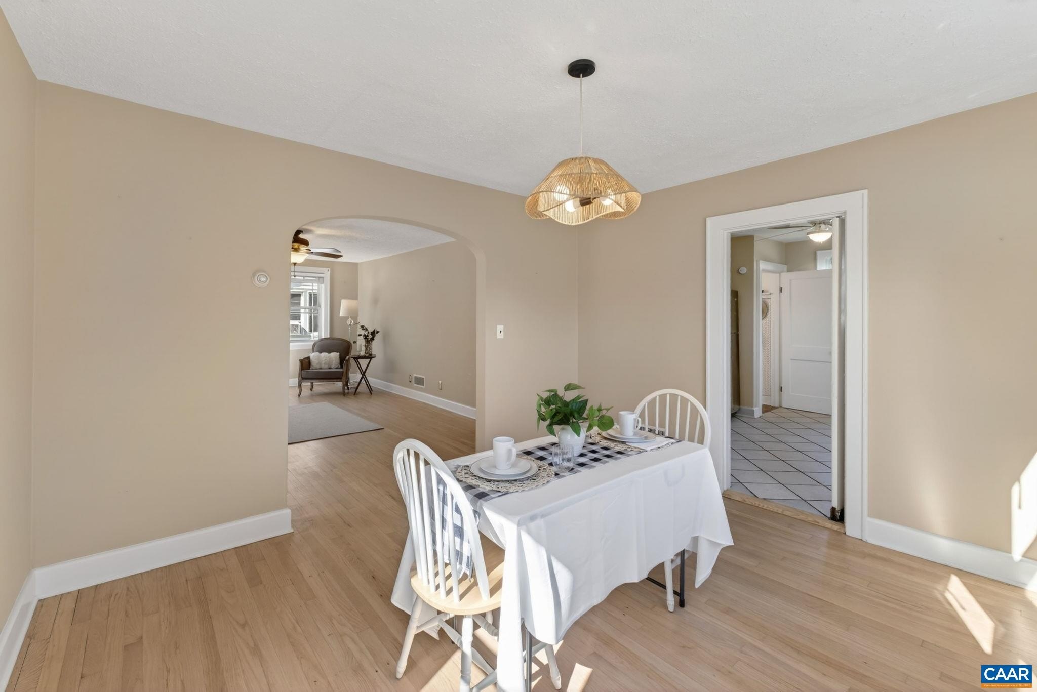 Single Family 3BR 2BA - 199 N BATH AVE, Waynesboro, VA