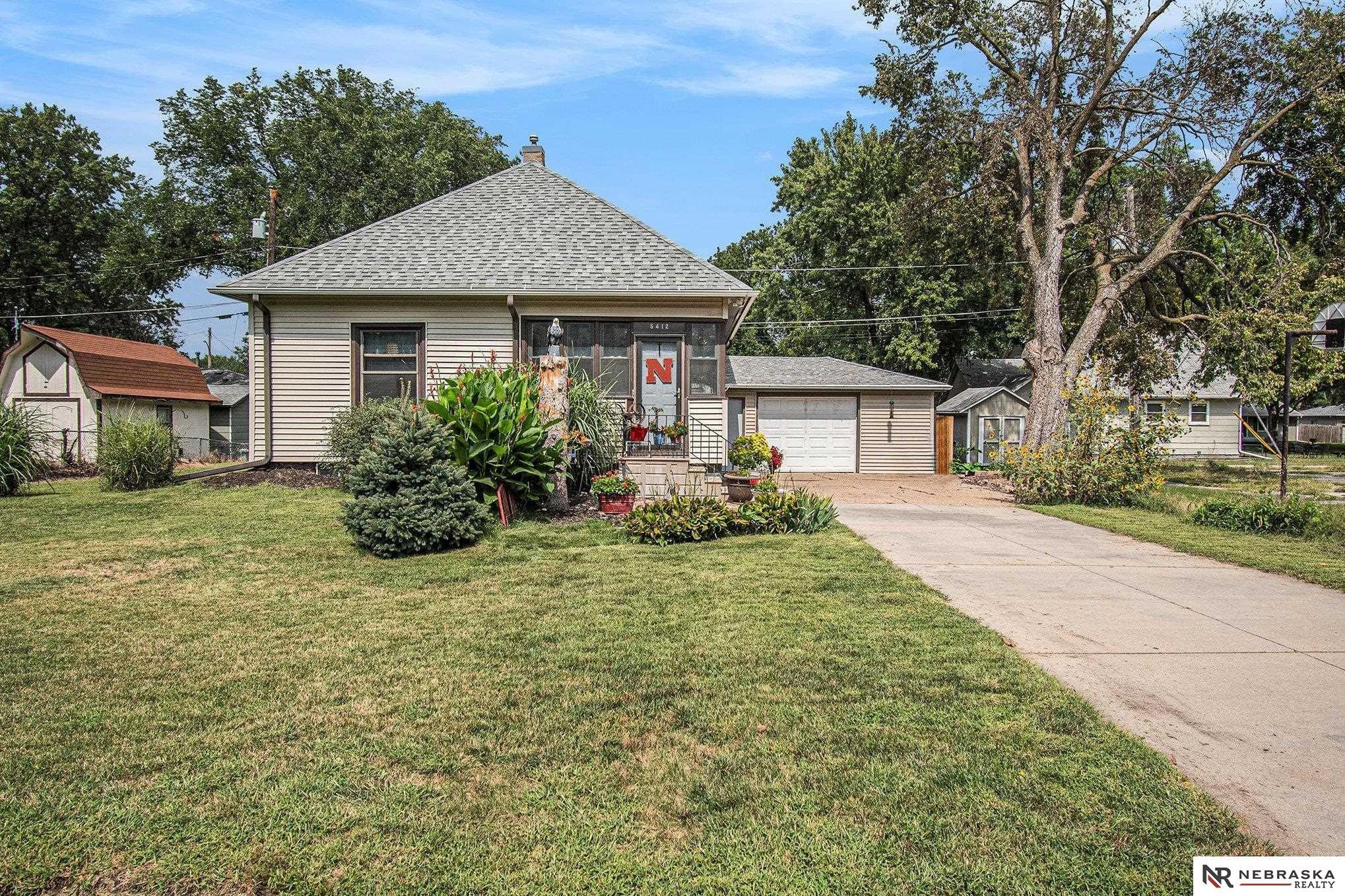 Single Family 2BR 2BA - 5412 Judson Street, Lincoln, NE
