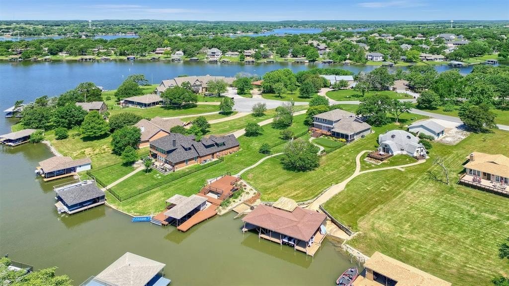 114 E Seminole Dr  