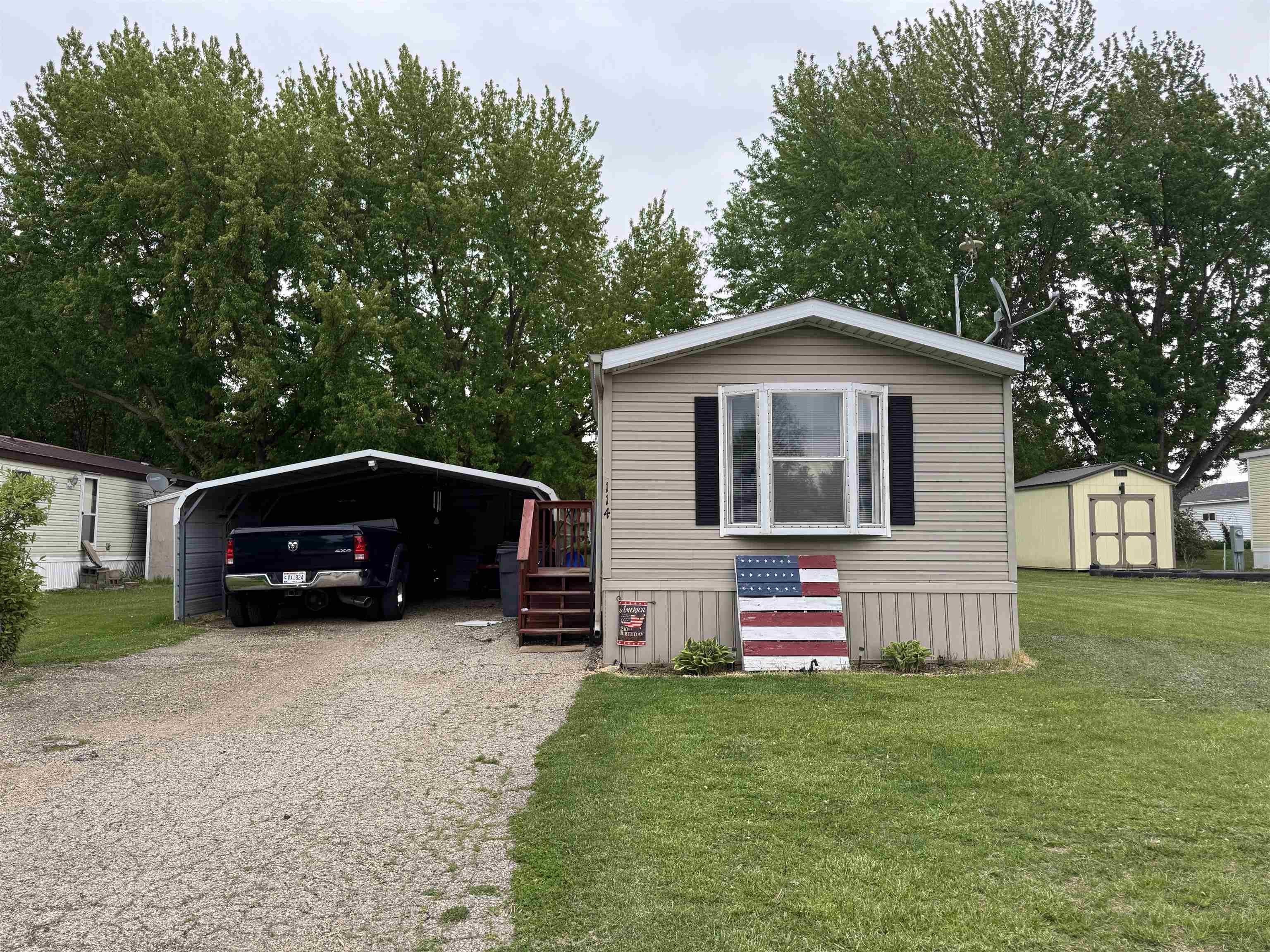 Manufactured Housing 2BR 1BA - 560 W 21st Street, Monroe, WI