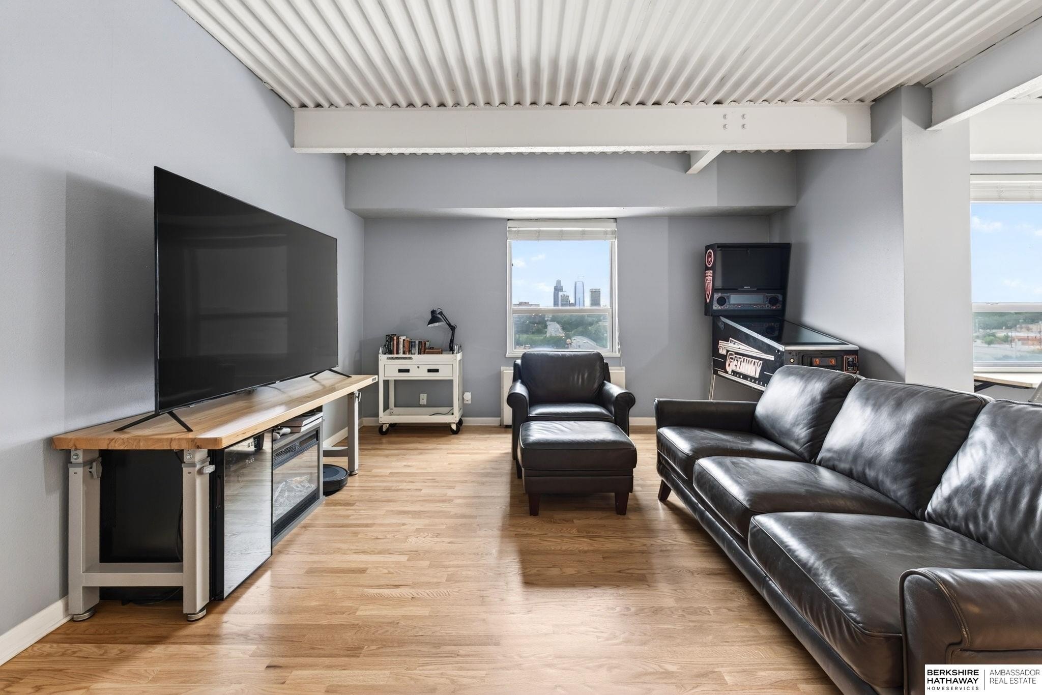 Condo 1BR 1BA - 105 N 31st Avenue, Omaha, NE