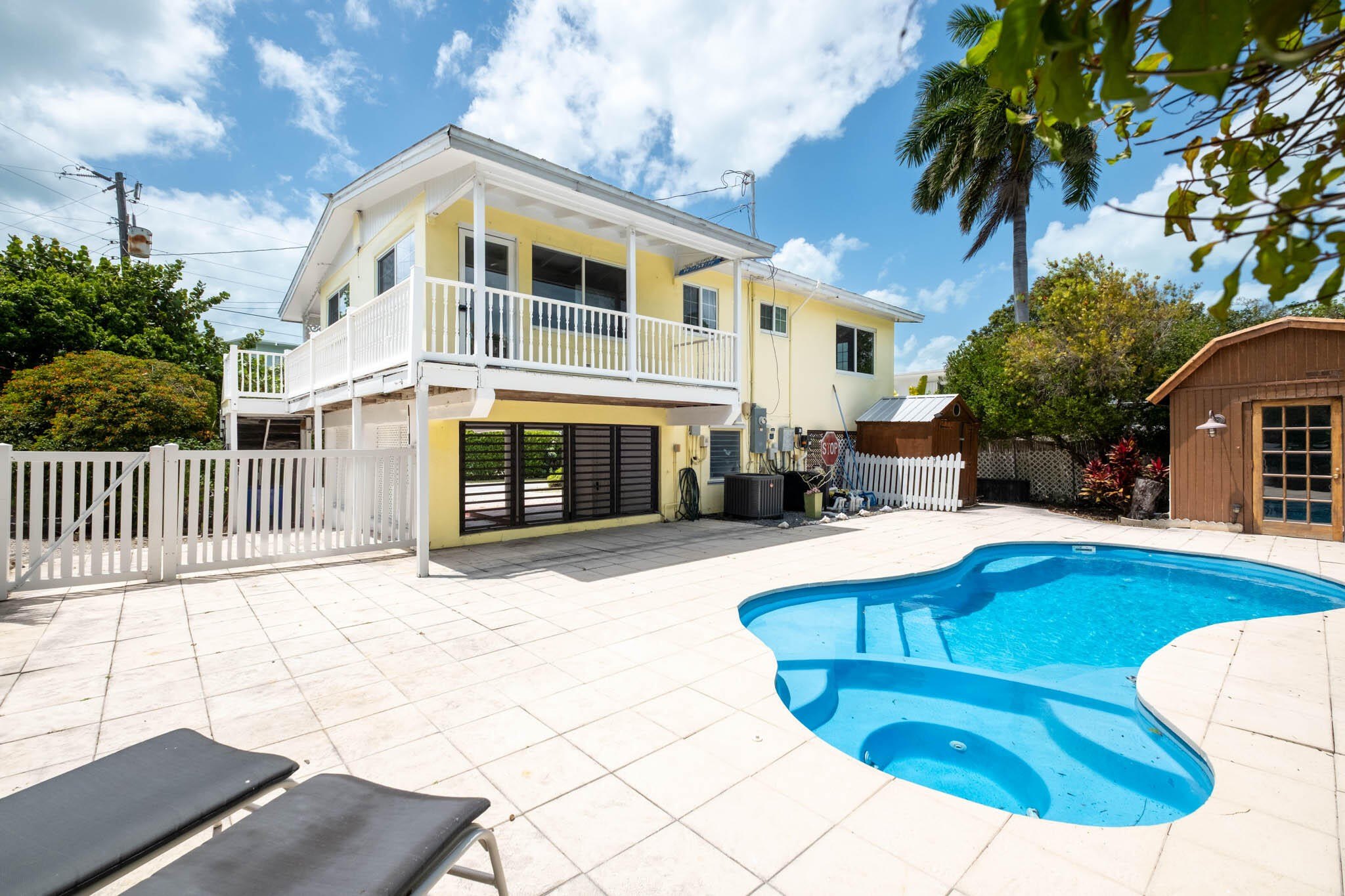 Single Family 2BR 2BA - 148 Pointview Road, Key Largo, FL