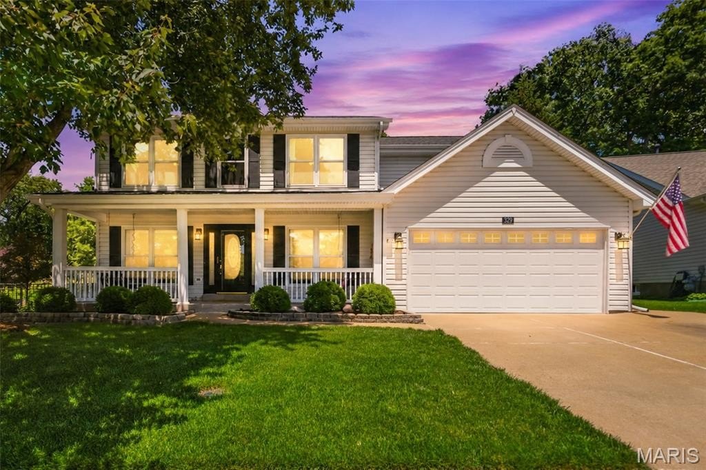 Single Family 4BR 4BA - 329 Gateford Drive, Ballwin, MO