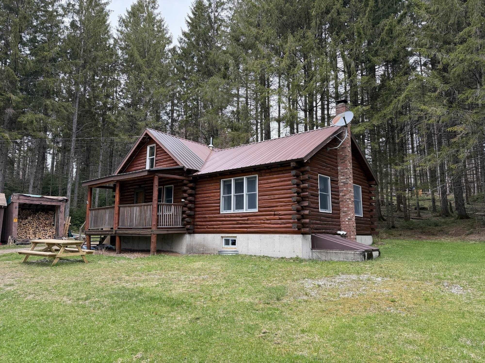 Single Family 1BR 1BA - 534 Curtis Road, Morgan, VT