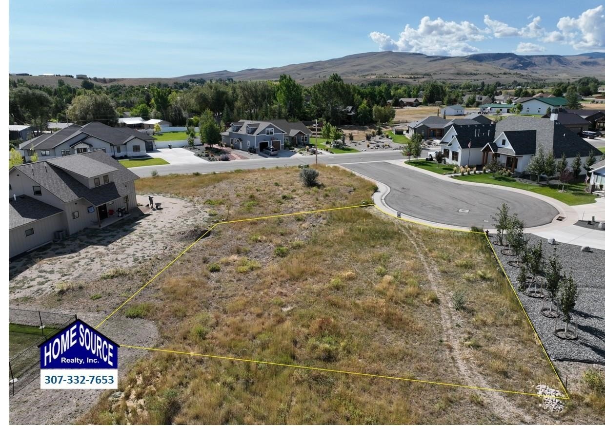 Single Family - 120 Roaring Fork, Lander, WY