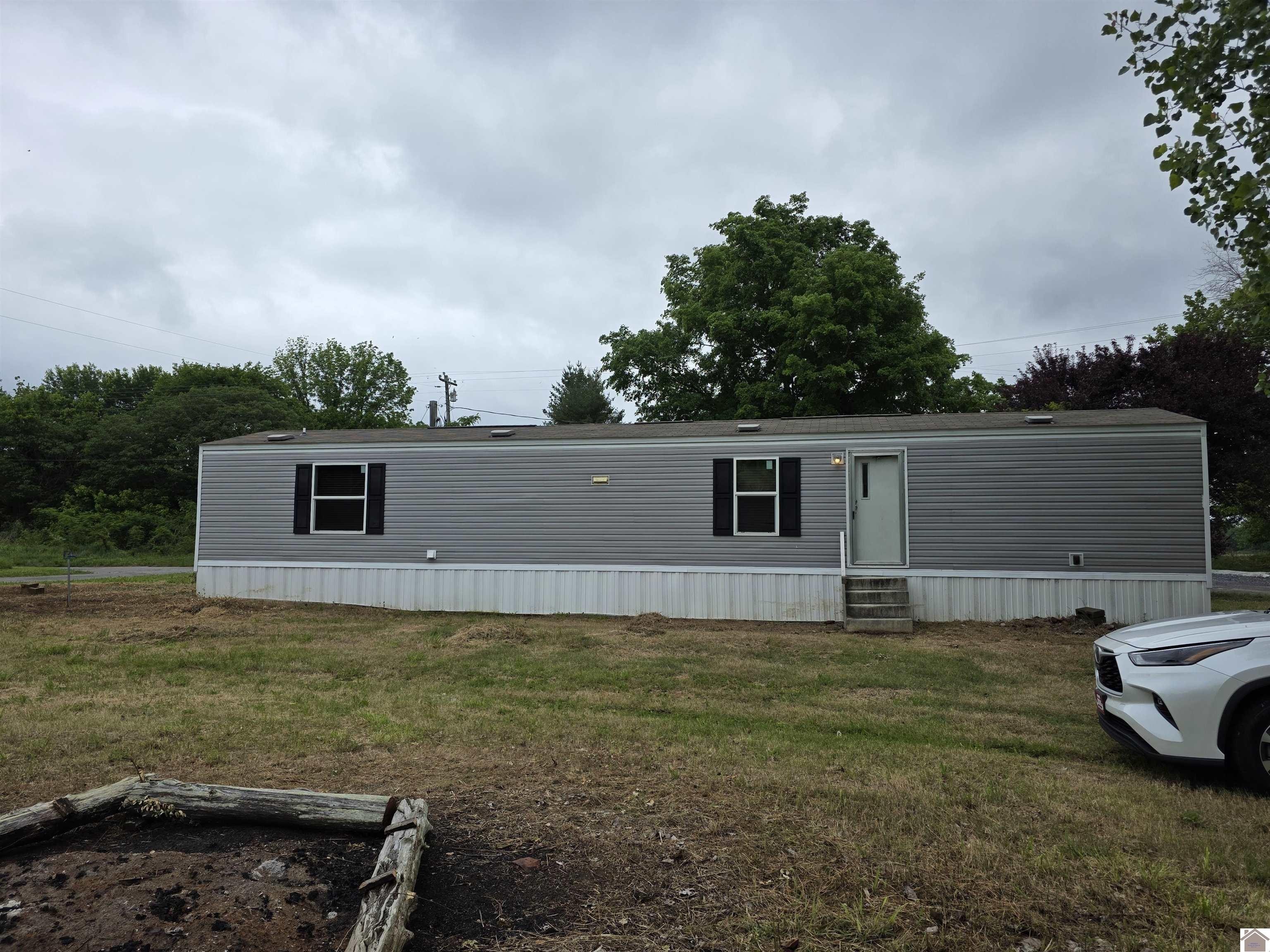 Manufactured Housing 2BR 2BA - 51 1st Street, Almo, KY