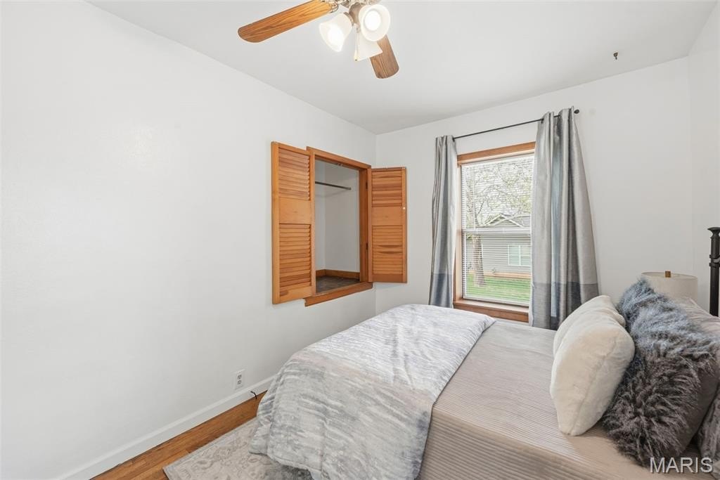 Single Family 2BR 2BA - 3539 Summit Avenue, St Louis, MO