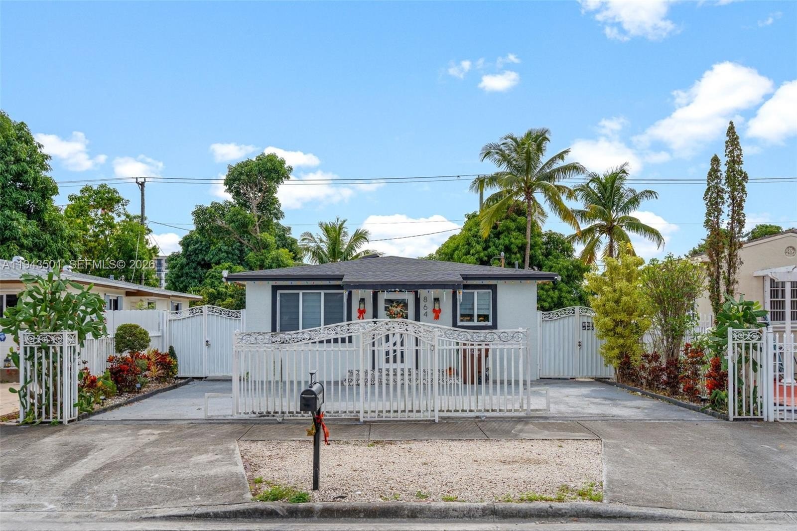 Single Family 3BR 1BA - 864 E 29th St, Hialeah, FL