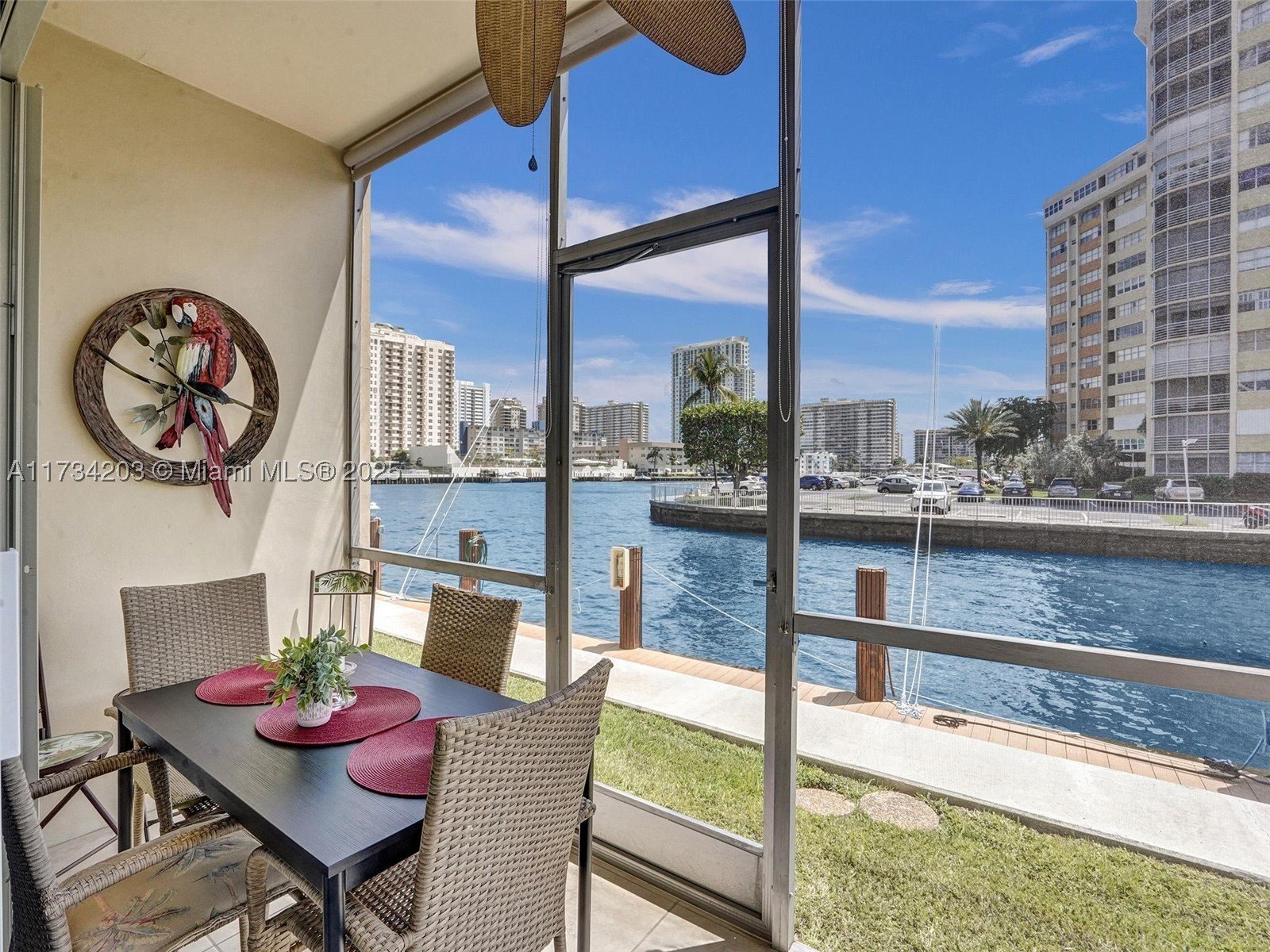 Condo 1BR 2BA - 2600 Diana Dr, Hallandale Beach, FL