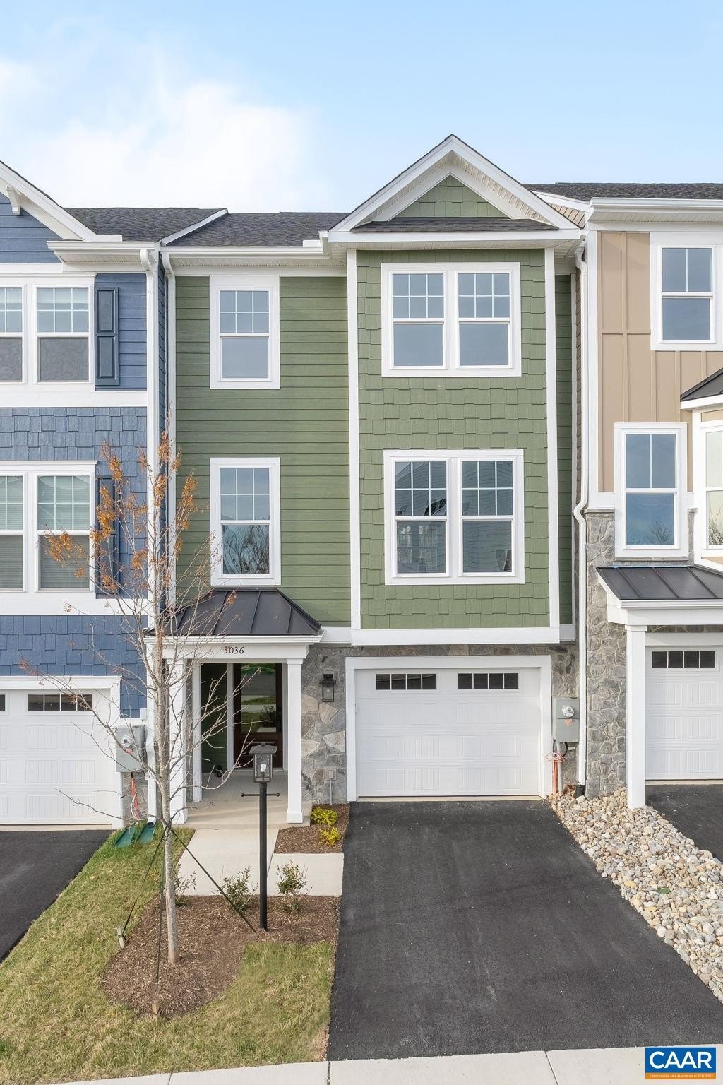 Single Family 3BR 4BA - 52 MARCELLA ST, CHARLOTTESVILLE, VA