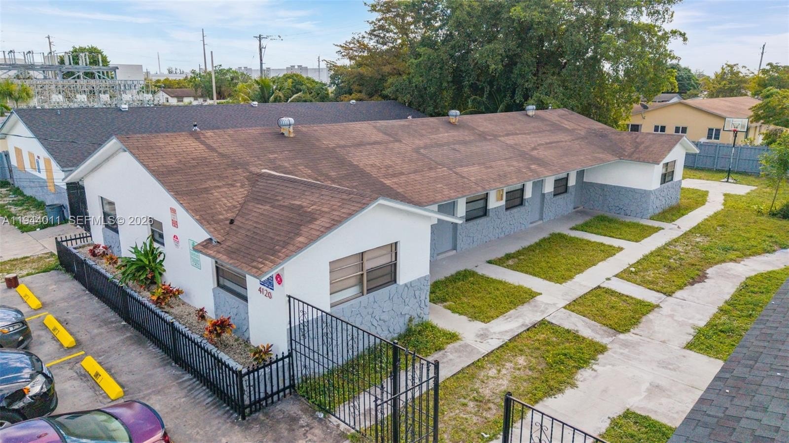 Duplex 6BR 4BA - 4120 SW 19th St, West Park, FL