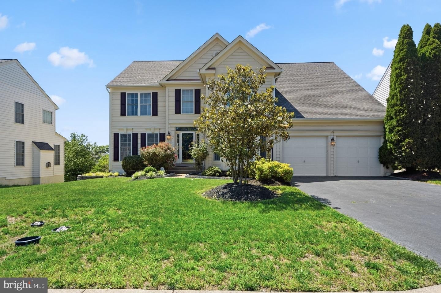 Single Family 4BR 4BA - 9411 WORTHINGTON DR, BRISTOW, VA