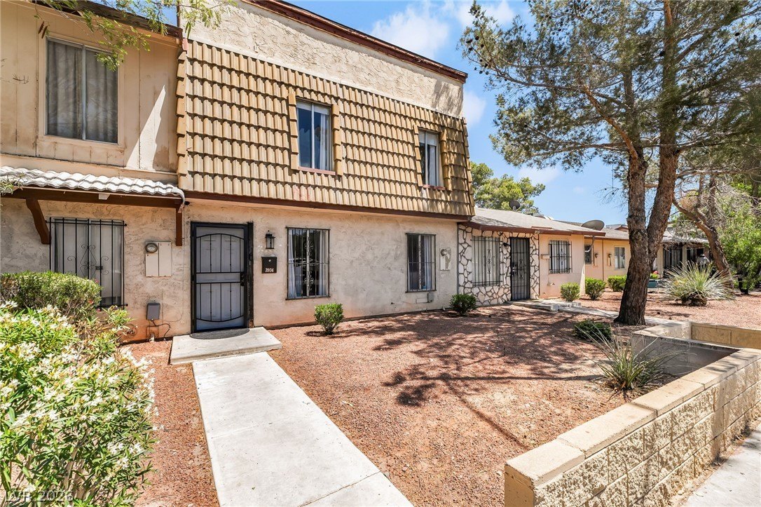 Single Family 2BR 2BA - 3934 Palos Verdes Street, Las Vegas, NV