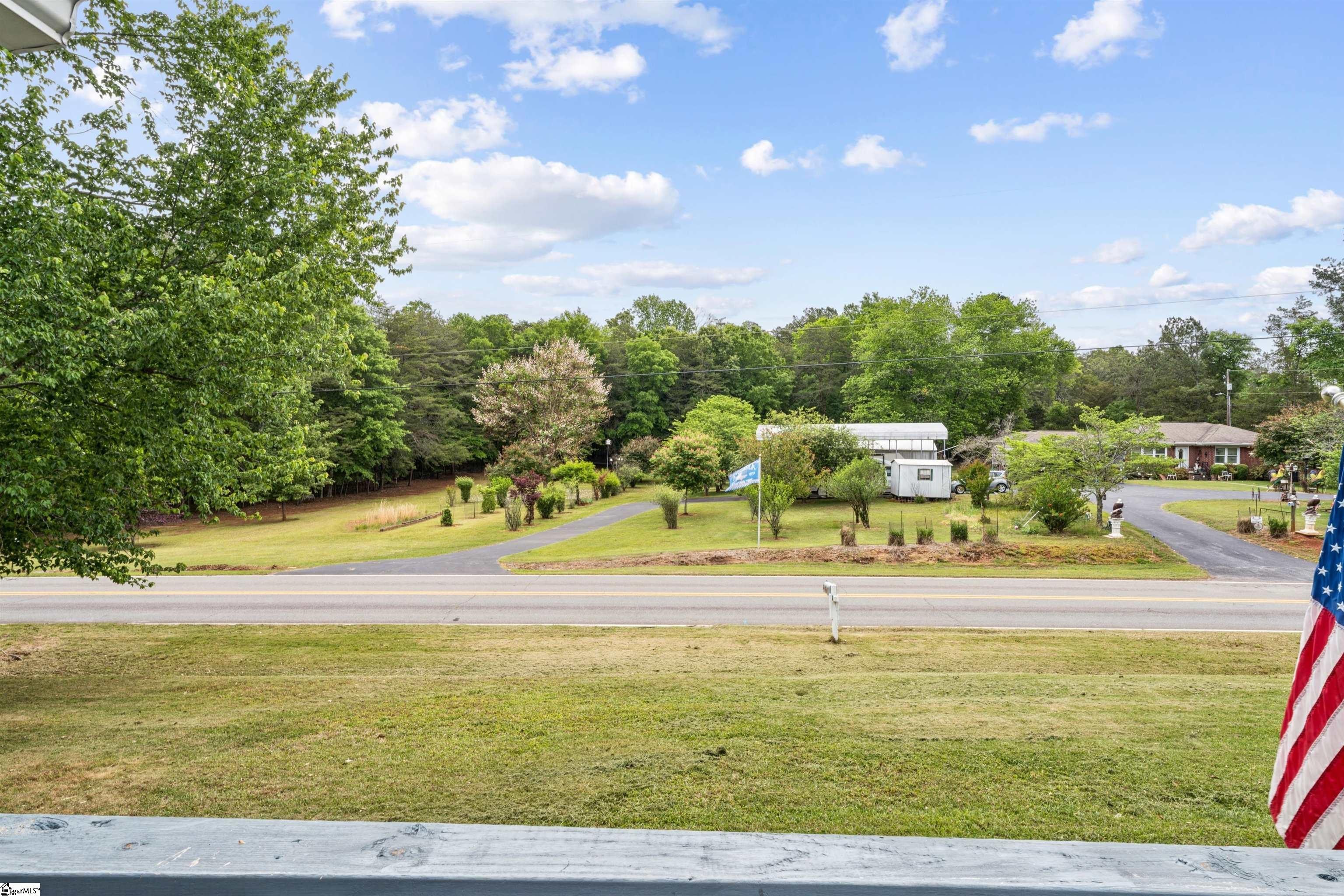 Single Family 4BR 2BA - 817 Johnson Road, Central, SC