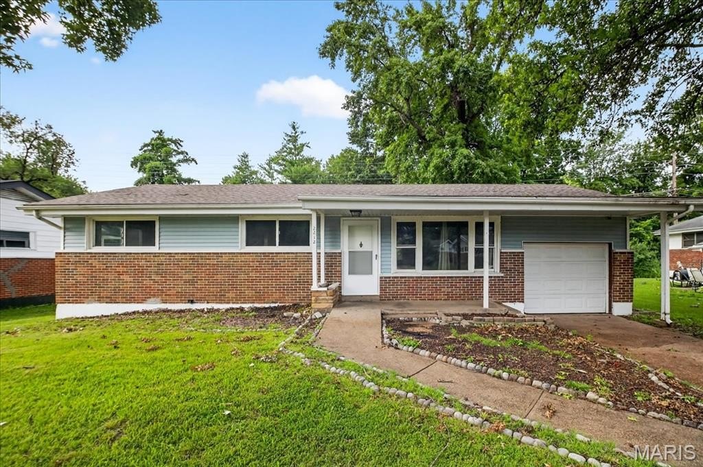 Single Family 3BR 1BA - 2212 Collett Drive, Unincorporated, MO