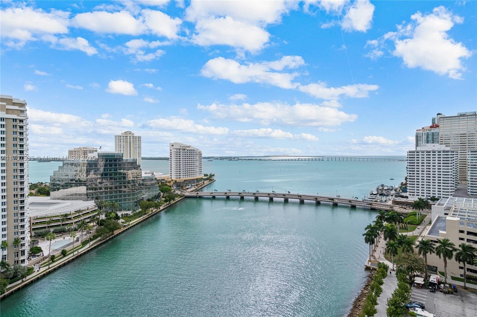 Condo 2BR 2BA - 495 Brickell Ave, Miami, FL