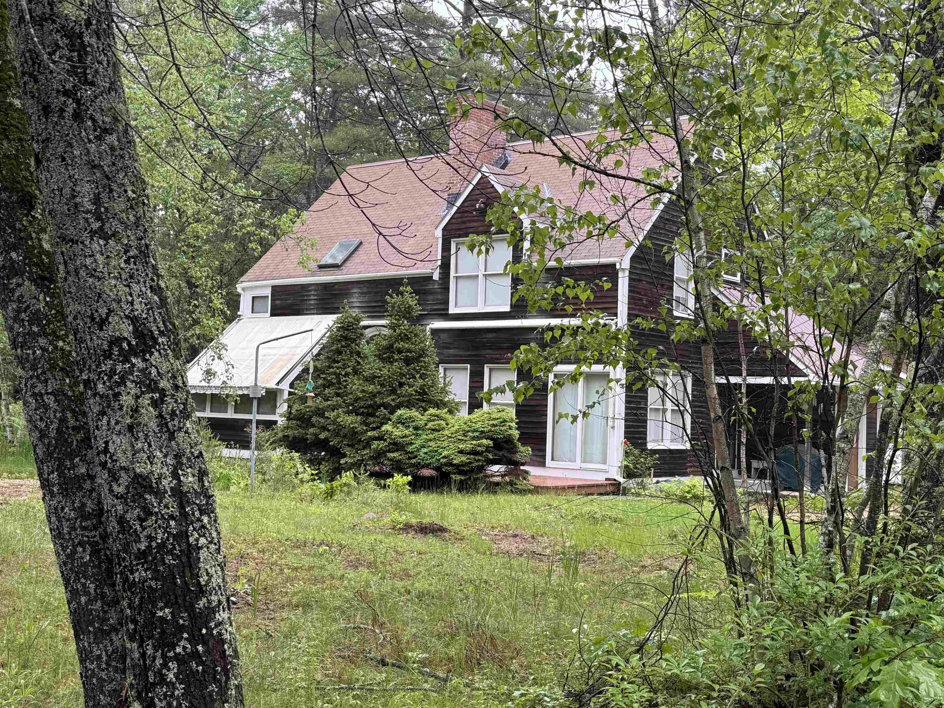 6 Laurel Rd  