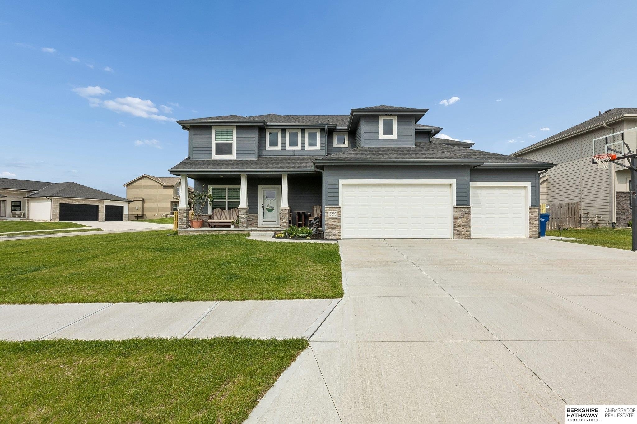 Single Family 5BR 4BA - 7806 S 199th Street, Gretna, NE