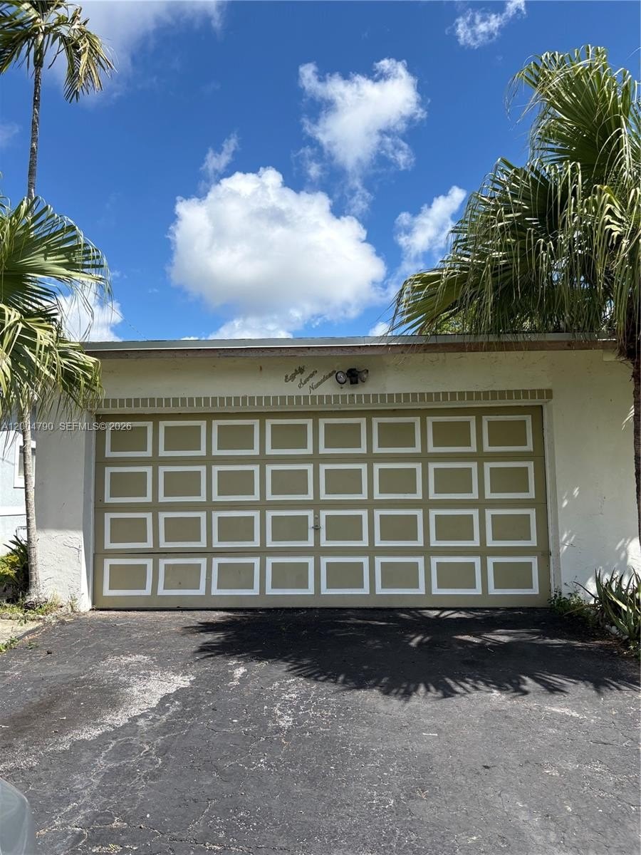 Single Family 3BR 2BA - 8719 Southampton Dr, Miramar, FL