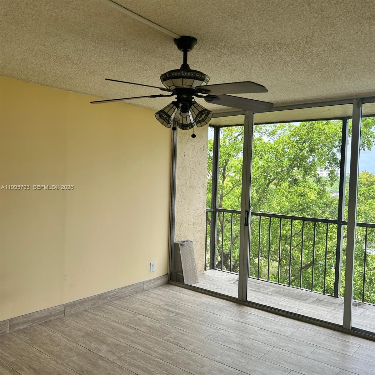 Condo 1BR 2BA - 3771 Environ Blvd, Lauderhill, FL