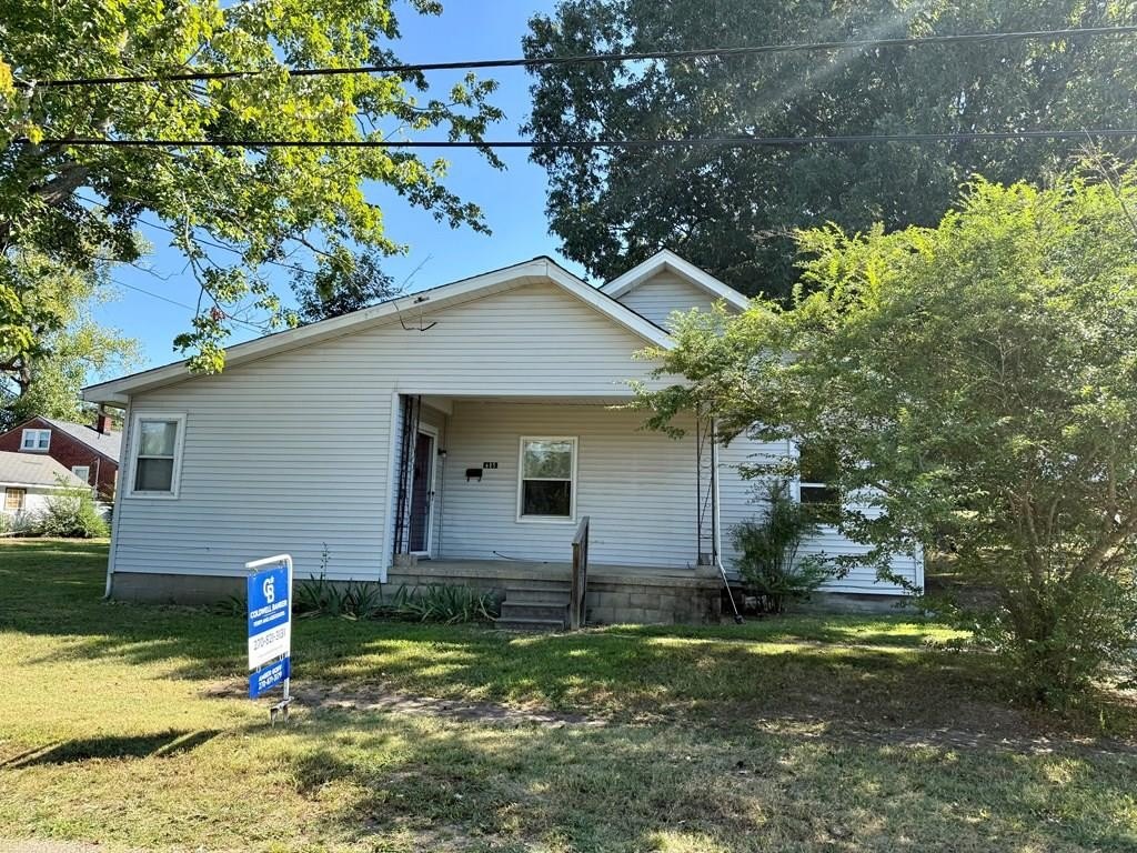 Single Family 2BR 1BA - 605  Langley Ave, Providence, KY