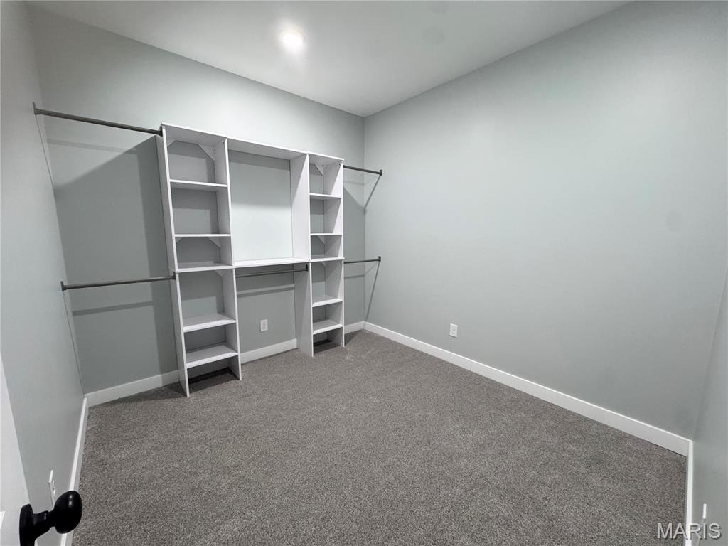 Single Family 3BR 3BA - 426 Honeysuckle Drive, Hannibal, MO