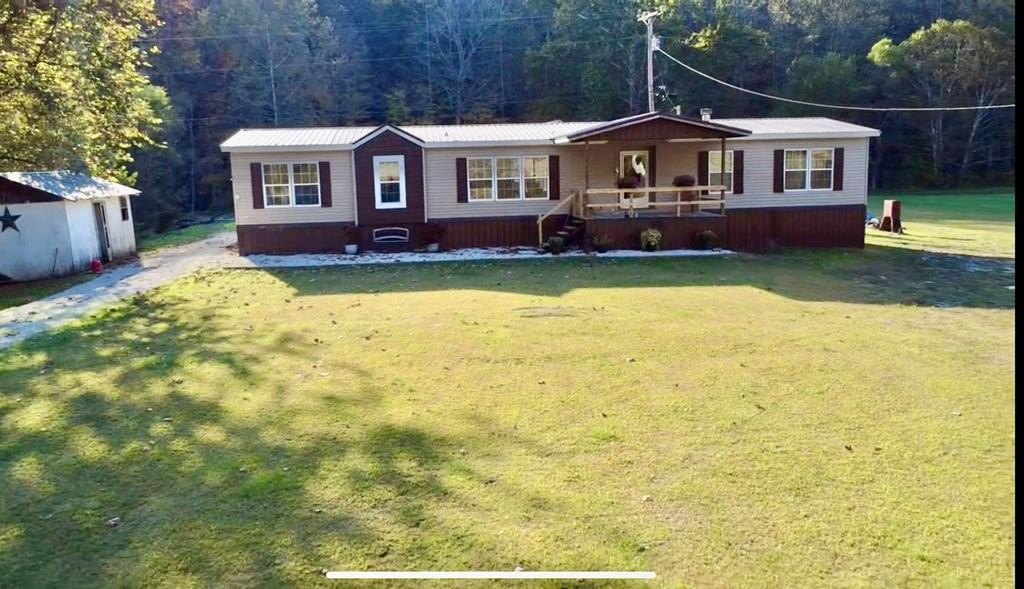 Single Family 3BR 2BA - 694 Oakley Road, Salyersville, KY