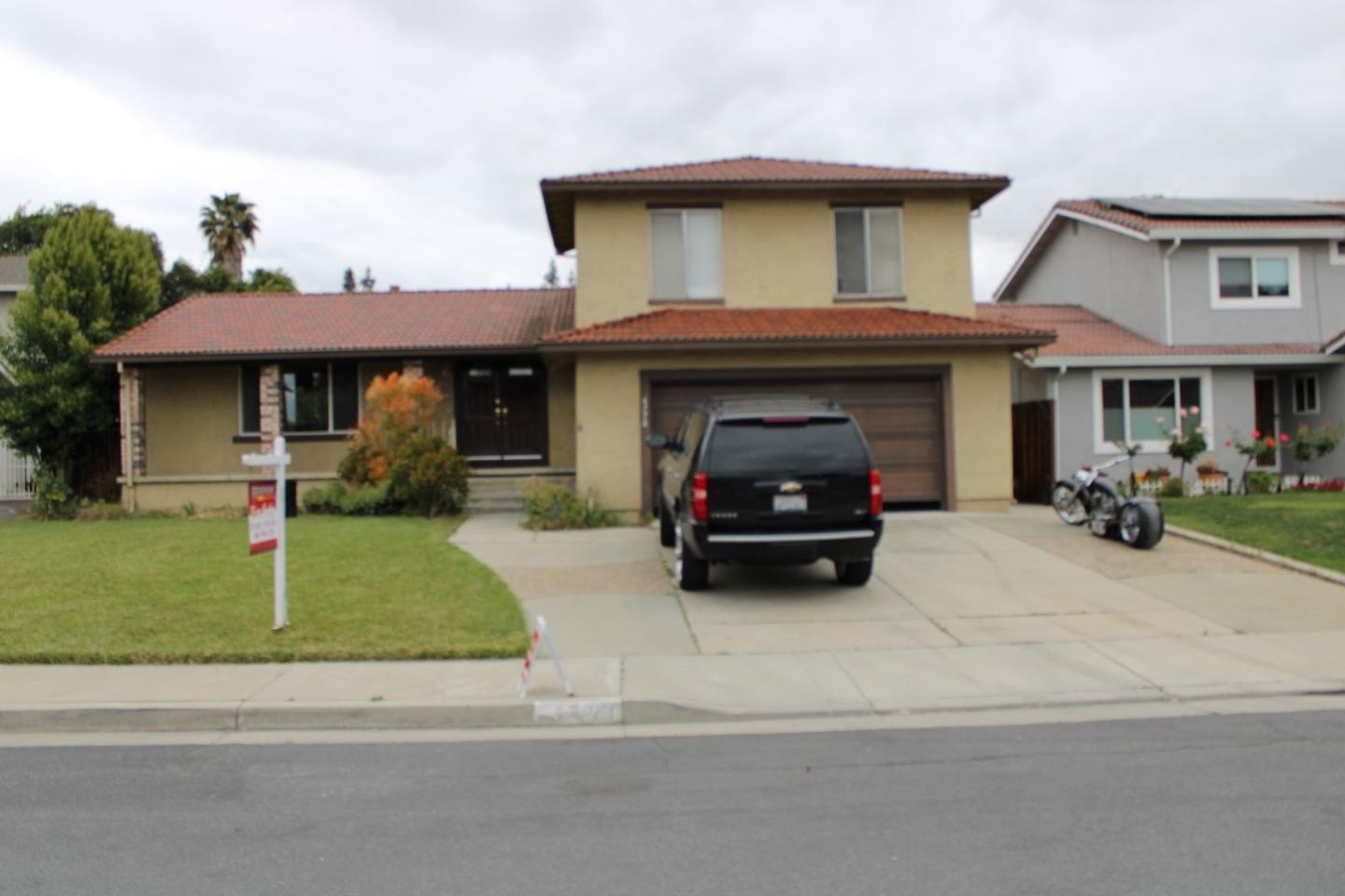 Single Family 3BR 3BA - 4778 Park Douglas PL, SAN JOSE, CA
