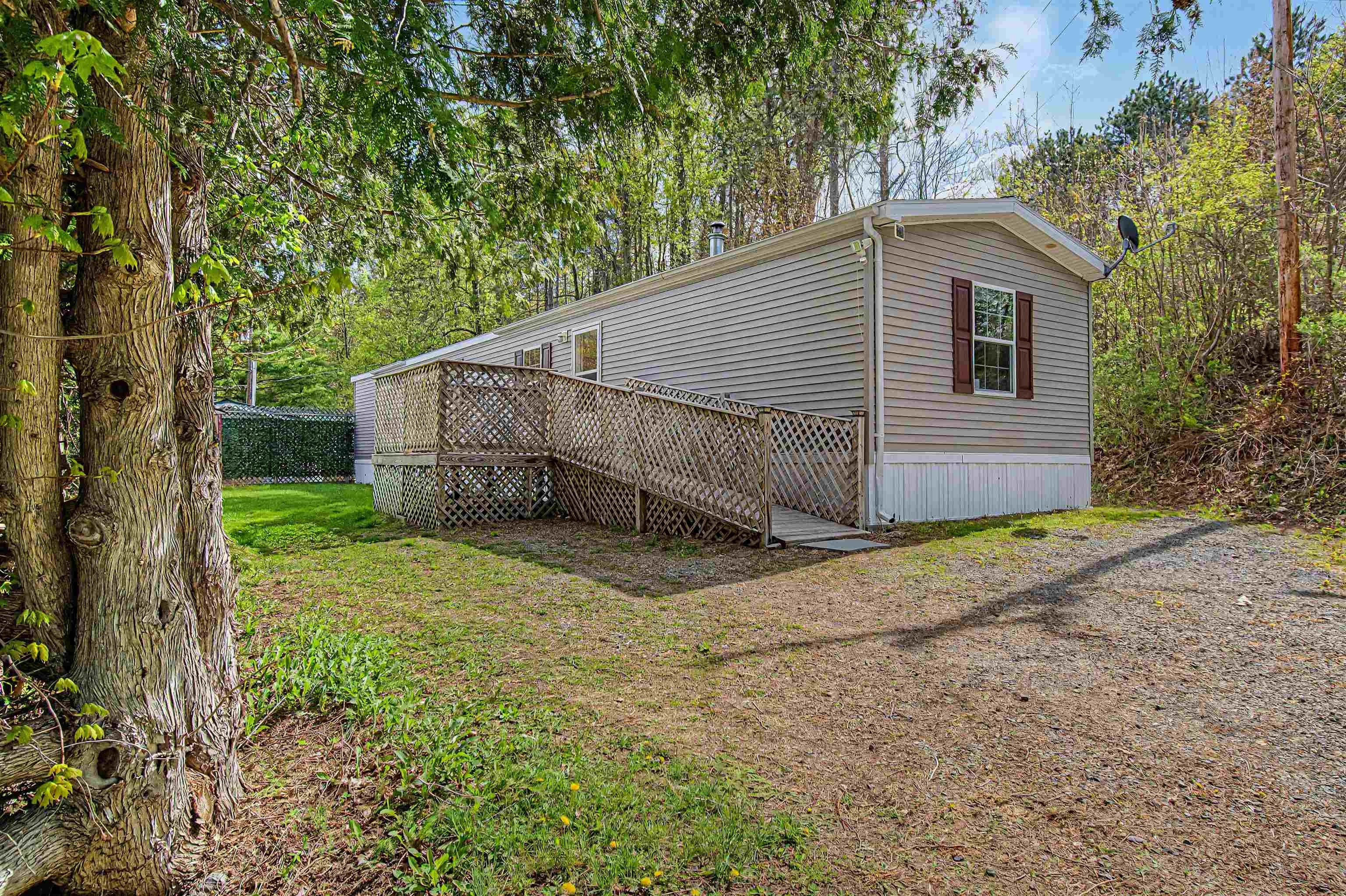 Manufactured Housing 2BR 2BA - 20 North Road, Richmond, VT
