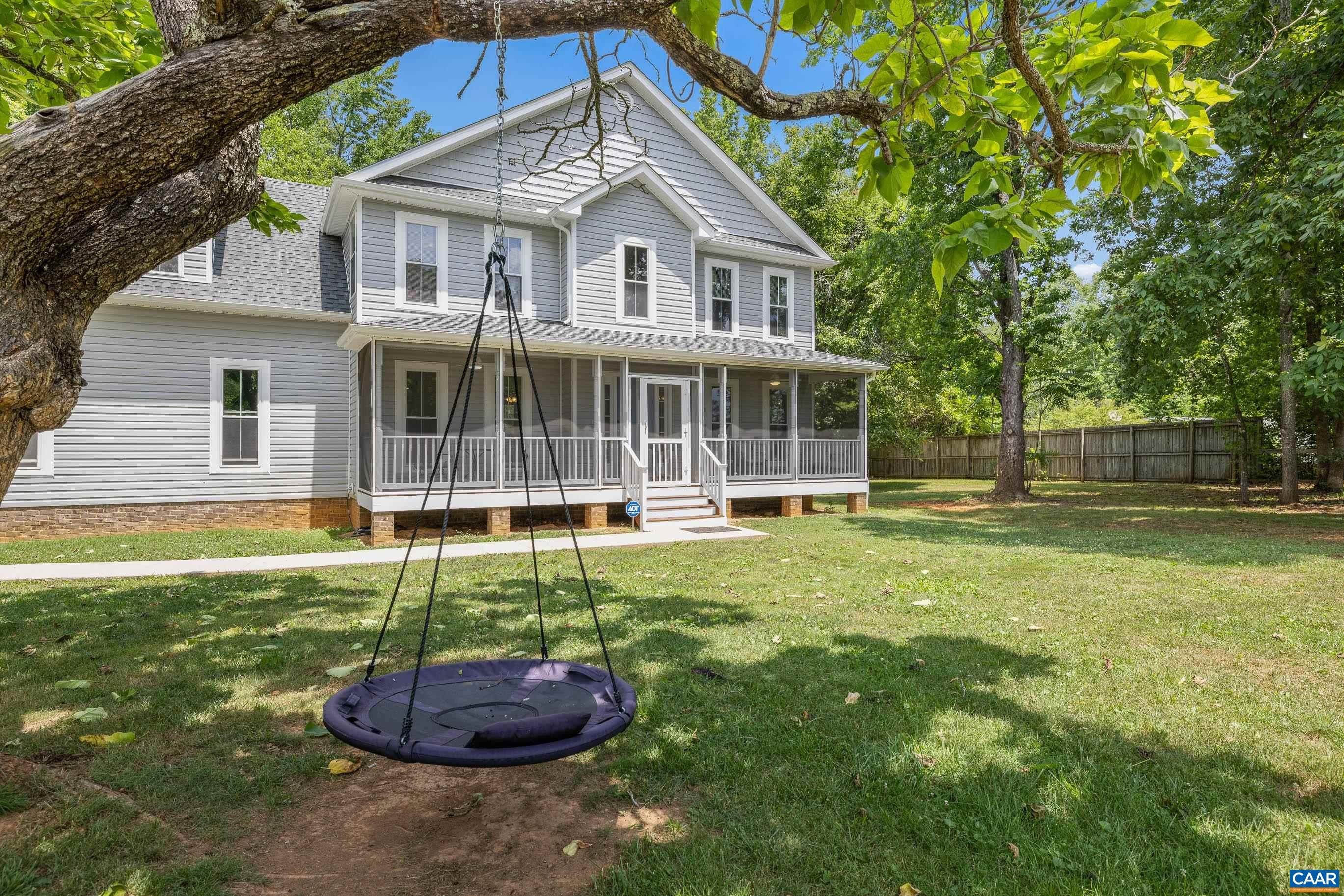 Single Family 4BR 3BA - 21 WORKMAN CT, PALMYRA, VA