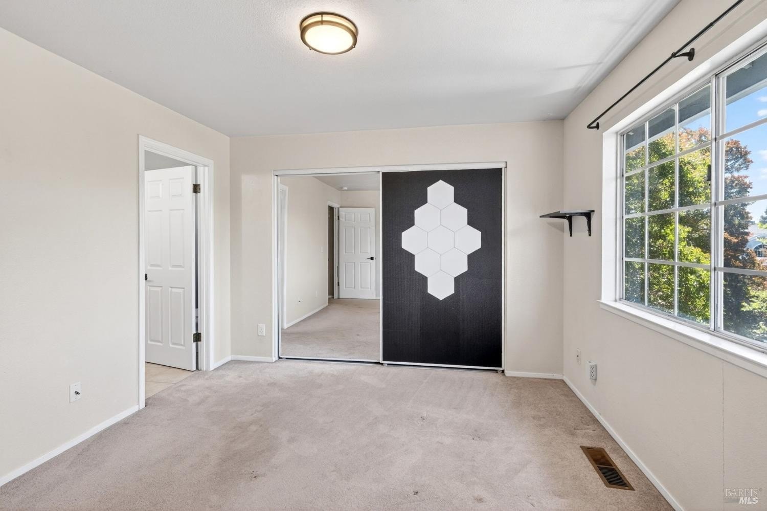 Single Family 2BR 3BA - 1780 Marlow Road, Santa Rosa, CA