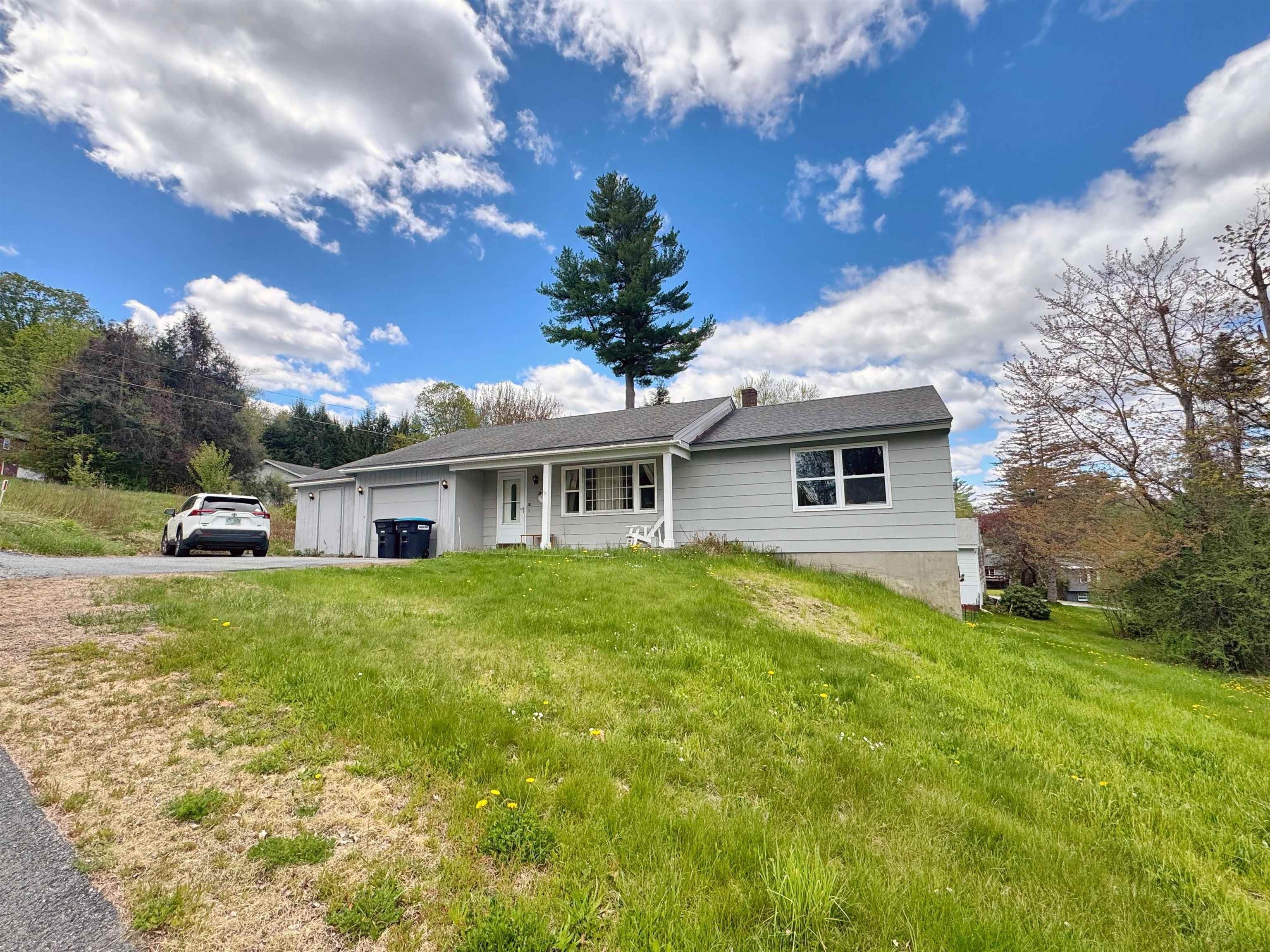 Single Family 4BR 2BA - 20 Edwin Avenue, Claremont, NH