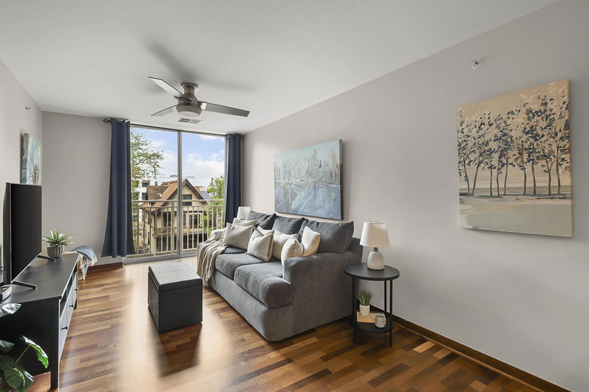 Condo 2BR 1BA - 333 W Mifflin Street, Madison, WI