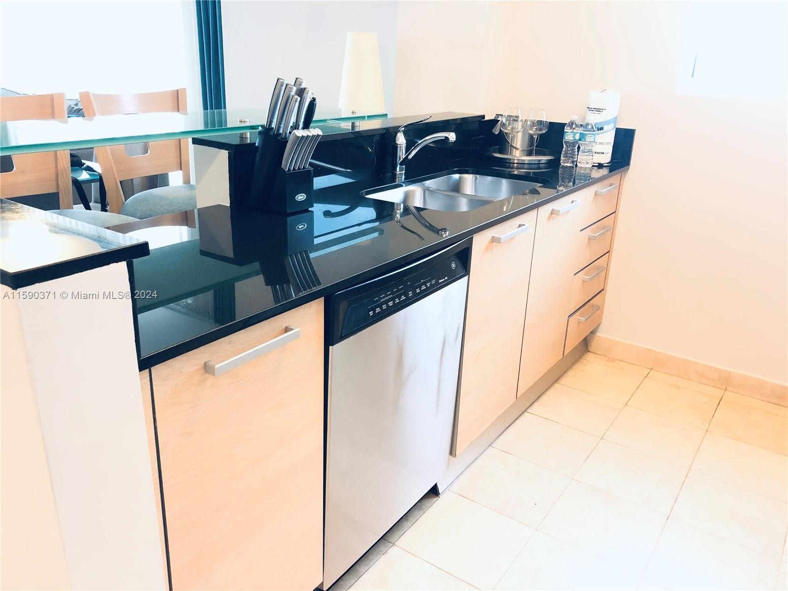 18683 Collins Ave Unit 2006  