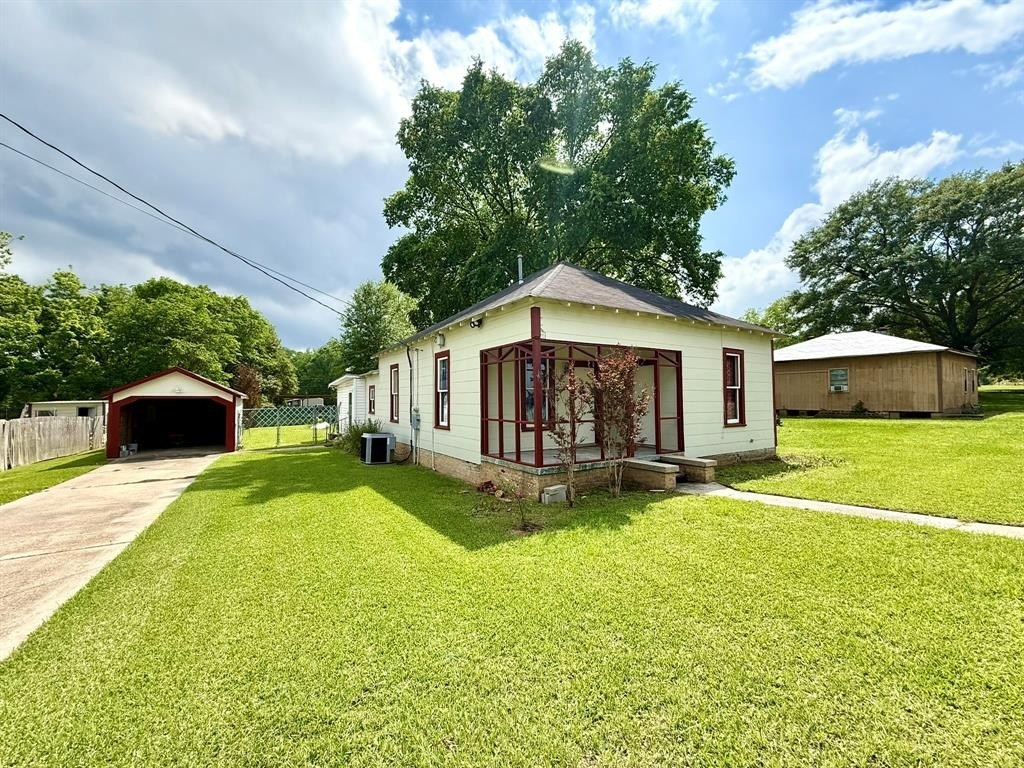 Single Family 2BR 1BA - 205 Lake Street, Mooringsport, LA