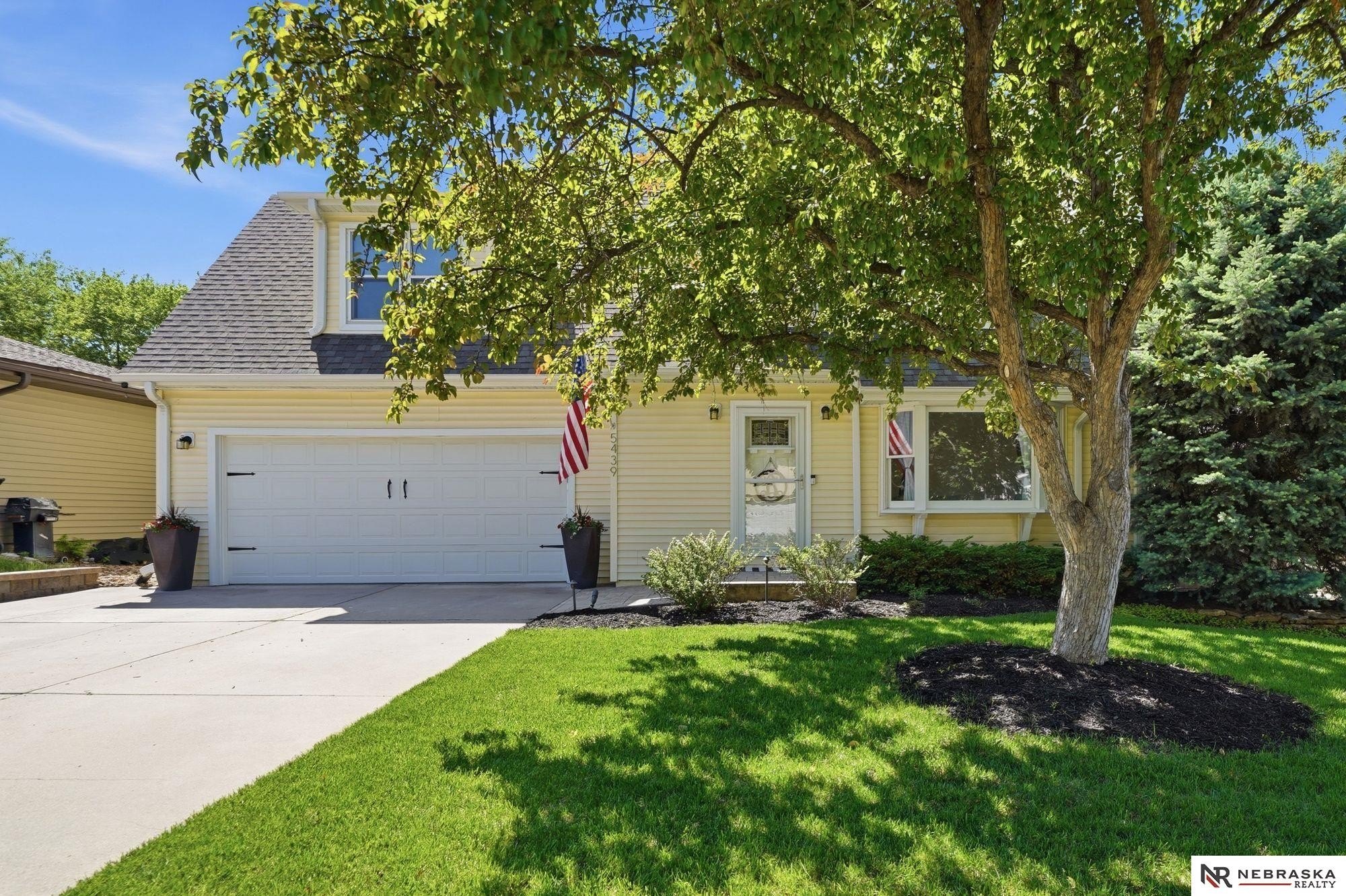 Single Family 3BR 4BA - 5439 S 32nd Street, Lincoln, NE